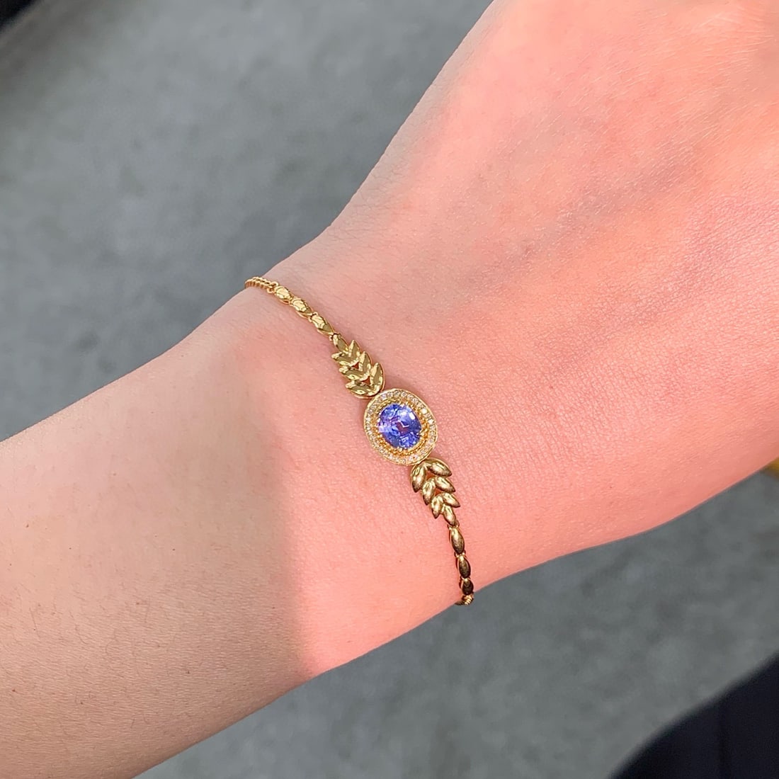 14k Gold 1.00 Ctw Natural Sapphire & Diamond Bracelet - 2