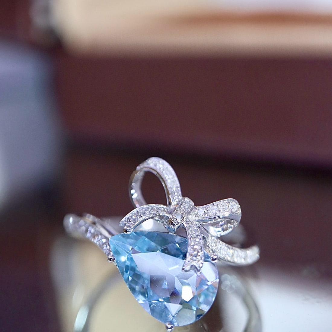 14k Gold 1.58 Ctw Natural Aquamarine & Diamond Ring: Ref:231018002 // gold content:14k gold // ring size:7. 25us // // main gemstone:aquamarine // shape:pear // carat weight:1. 45ct // color:blue // treatment:natural // // adjacent gemstone 2 : diamond