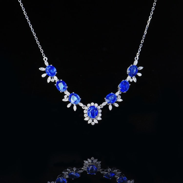 14k Gold 4.78 Ctw Natural Sapphire & Diamond Necklace: Ref:231018007 // gold content:14k gold // main gemstone:sapphire // shape:oval // carat weight:4. 56ct // color:cornflower blue // treatment:natural // // adjacent gemstone 2 : diamond // number of
