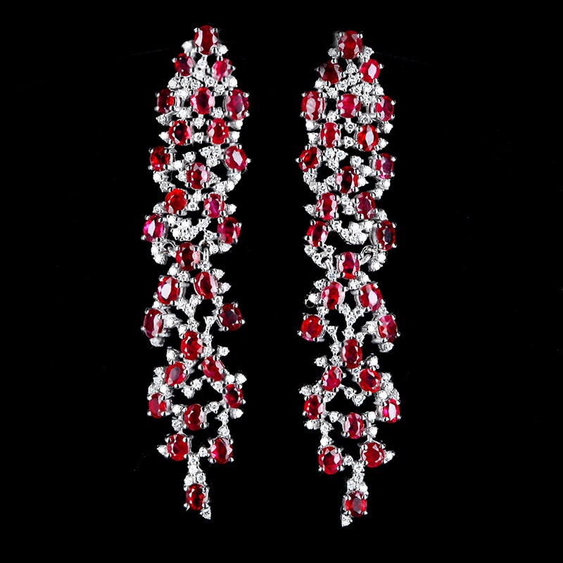 14k Gold 5.8 Ct Natural Ruby & Diamond Earrings: Ref:231018027 // gold content:14k gold // main gemstone:ruby // shape:oval // carat weight:5. 8ct // color:pigeonblood red // treatment:natural // // adjacent gemstone 2 : diamond // shape:round //