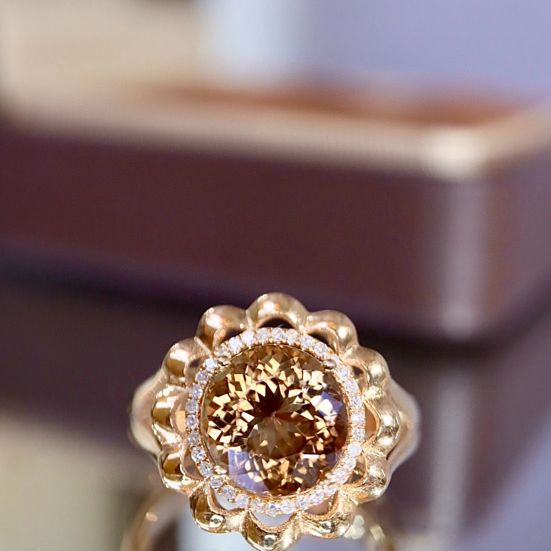 14k Gold 3.07 Ct Natural Tourmaline & Diamond Ring: Ref:231018034 // gold content:14k gold // ring size:7. 25us // // main gemstone:tourmaline // shape:round // carat weight:3. 07ct // color:brown // treatment:natural // cut grade:g // // adjacent