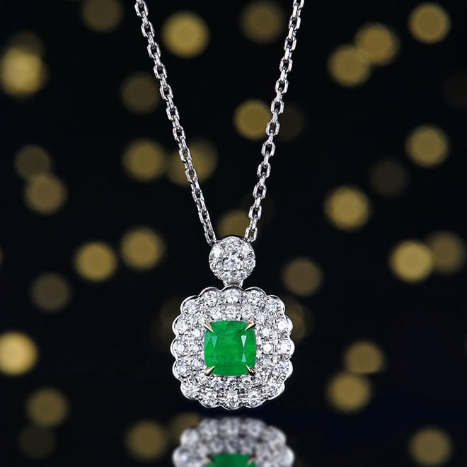 14k Gold 1.36 Ctw Vivid Green Natural Emerald & Diamond Pendant( Without Chain ): Ref:231018038 // gold content:14k gold // main gemstone:emerald // shape:cushion // carat weight:0. 87ct // color:vivid green // treatment:natural // // adjacent gemstone 2 : diamond // number of