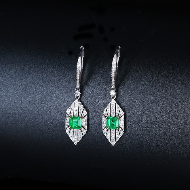 14k Gold 1.07 Ctw Vivid Green Natural Emerald & Diamond Earrings - 2