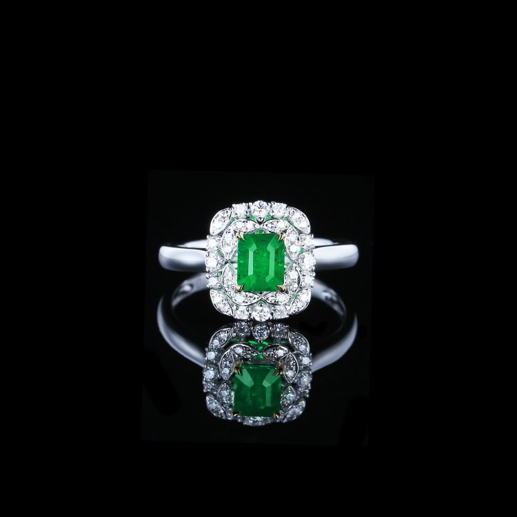 14k Gold 0.94 Ctw Vivid Green Natural Emerald & Diamond Ring: Ref:231018057 // gold content:14k gold // ring size:7. 25us // // main gemstone:emerald // shape:octagonal // carat weight:0. 67ct // color:vivid green // treatment:natural // // adjacent gemstone 2
