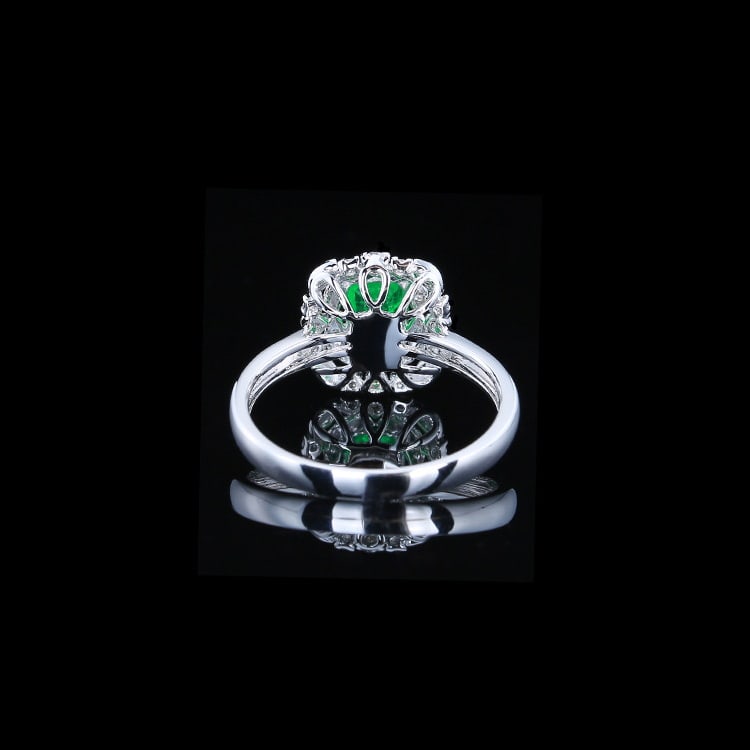14k Gold 0.94 Ctw Vivid Green Natural Emerald & Diamond Ring - 4