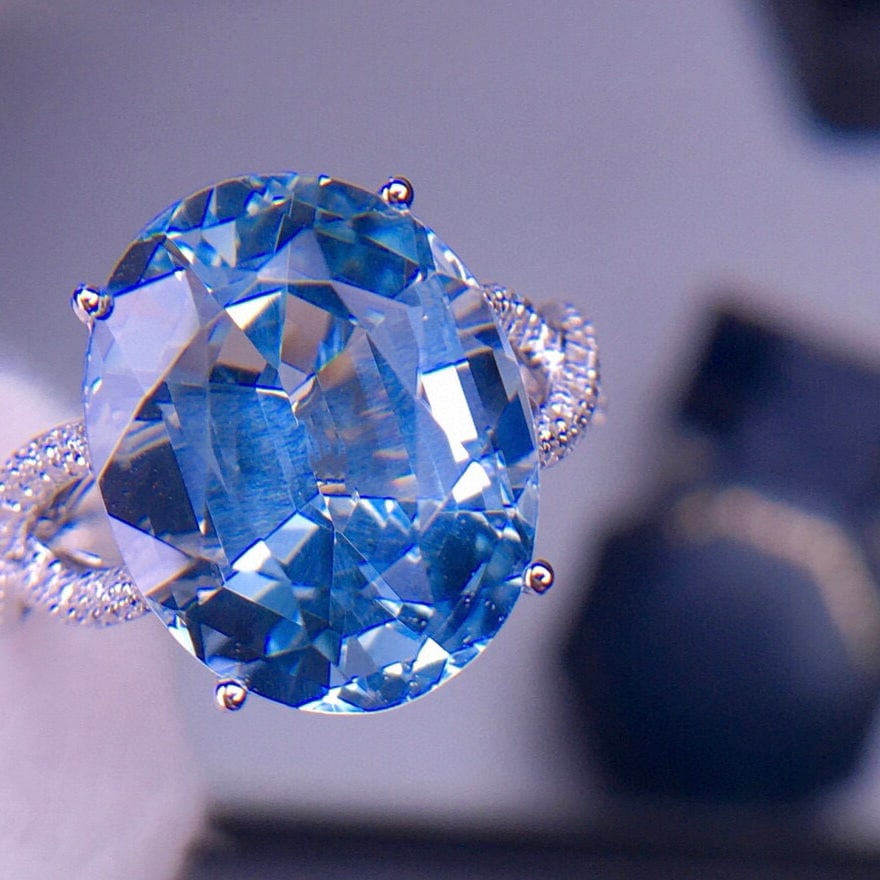 14k Gold 6.95 Ct Natural Aquamarine & Diamond Ring - 2