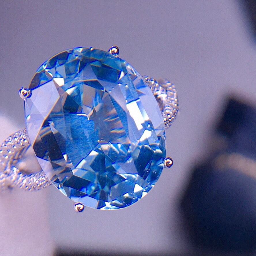 14k Gold 6.95 Ct Natural Aquamarine & Diamond Ring - 6