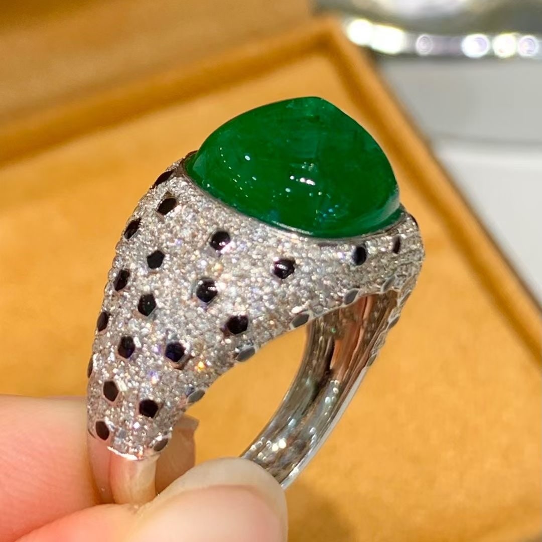 14k Gold 6 Ct Vivid Green Natural Emerald & Diamond Ring - 2