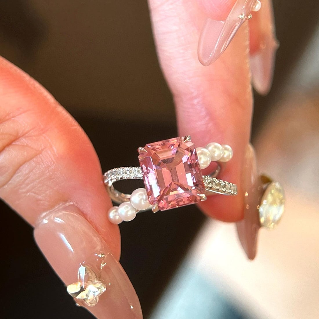 14k Gold 4.22 Ctw Natural Tourmaline & Spinel Ring: Ref:231018137 // gold content:14k gold // ring size:7. 25us // // main gemstone:tourmaline // shape:octagonal // carat weight:4. 04ct // color:pink // treatment:natural // // adjacent gemstone 2 :