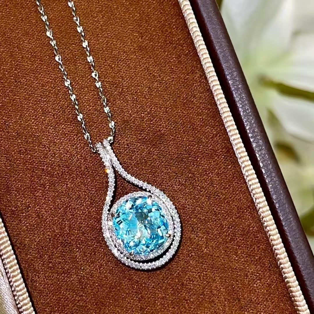 14k Gold 3.6 Ctw Natural Aquamarine & Diamond Pendant( Without Chain ) - 3