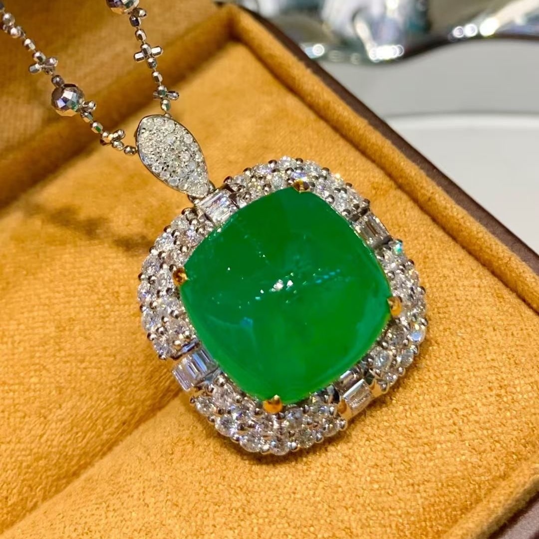 14k Gold 11.6 Ct Vivid Green Natural Emerald & Diamond Pendant( Without Chain ) - 2