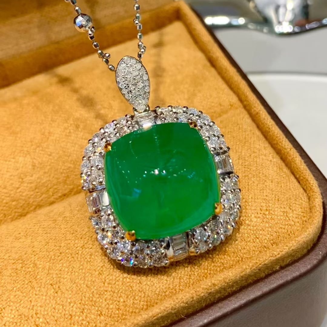 14k Gold 11.6 Ct Vivid Green Natural Emerald & Diamond Pendant( Without Chain ) - 4