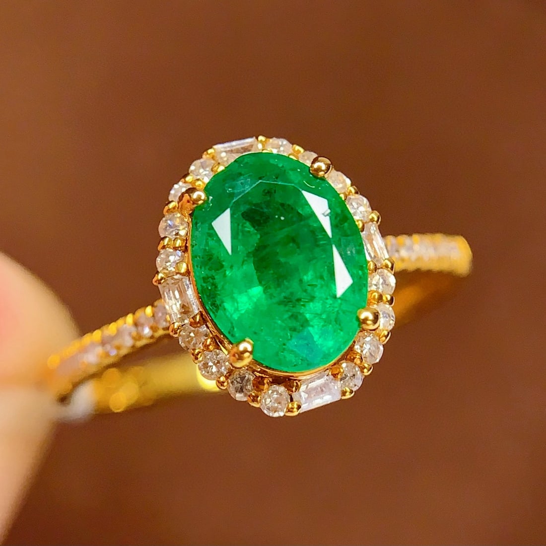 14k Gold 1.5 Ct Vivid Green Natural Emerald & Diamond Ring - 5