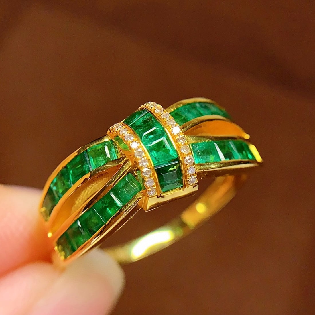 14k Gold 2.02 Ct Vivid Green Natural Emerald & Diamond Ring - 2