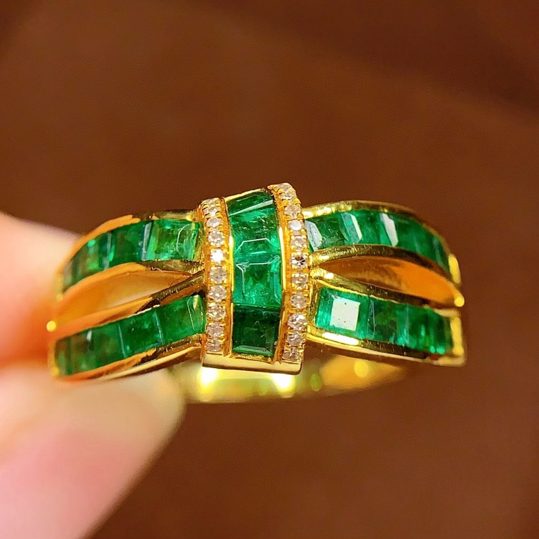 14k Gold 2.02 Ct Vivid Green Natural Emerald & Diamond Ring - 3