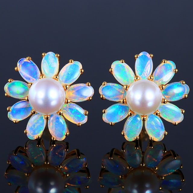 14k Gold 6.07 Ctw Natural Opal & Pearl Earrings: Ref:231018196 // gold content:14k gold // main gemstone:opal // shape:oval // carat weight:2. 91ct // color:white // treatment:natural // // adjacent gemstone 2 : pearl // number of stones:2 //