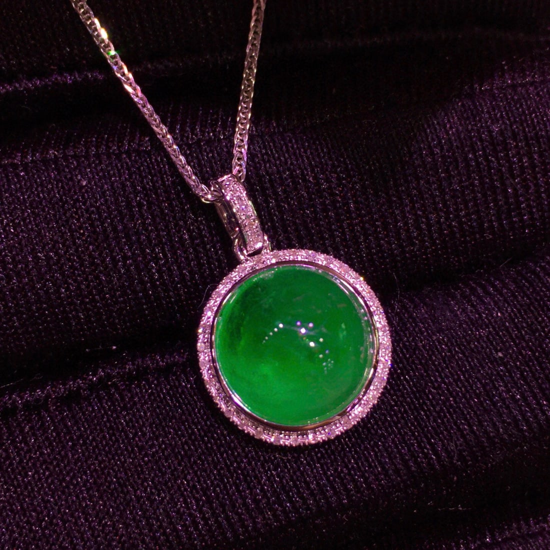 14k Gold 5.81 Ct Vivid Green Natural Emerald & Diamond Pendant( Without Chain ) - 3