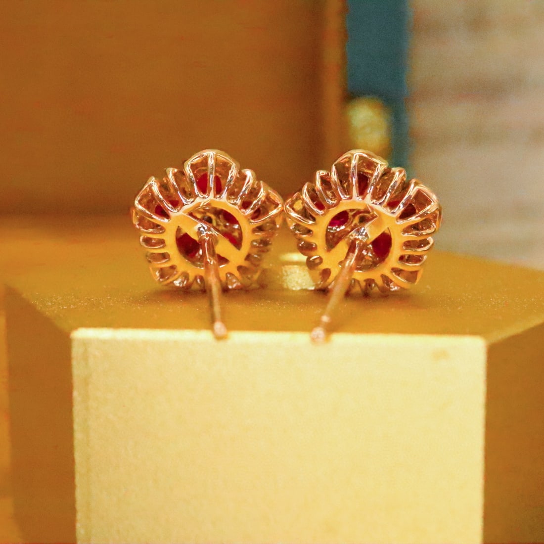 14k Gold 1.10 Ctw Vivid Red Natural Ruby & Diamond Earrings - 5