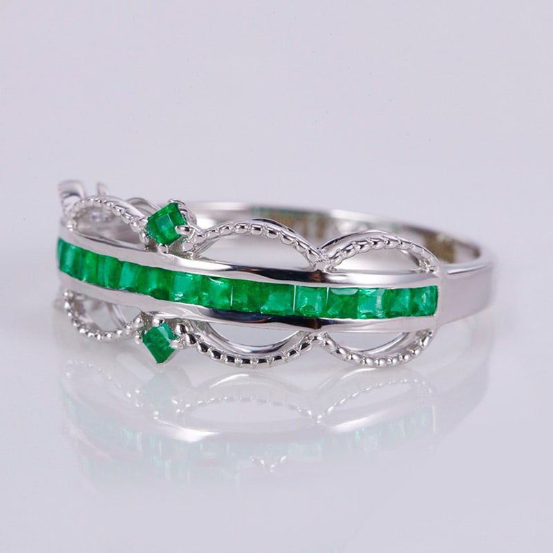 14k Gold 1.6 Ct Vivid Green Natural Emerald Ring - 3