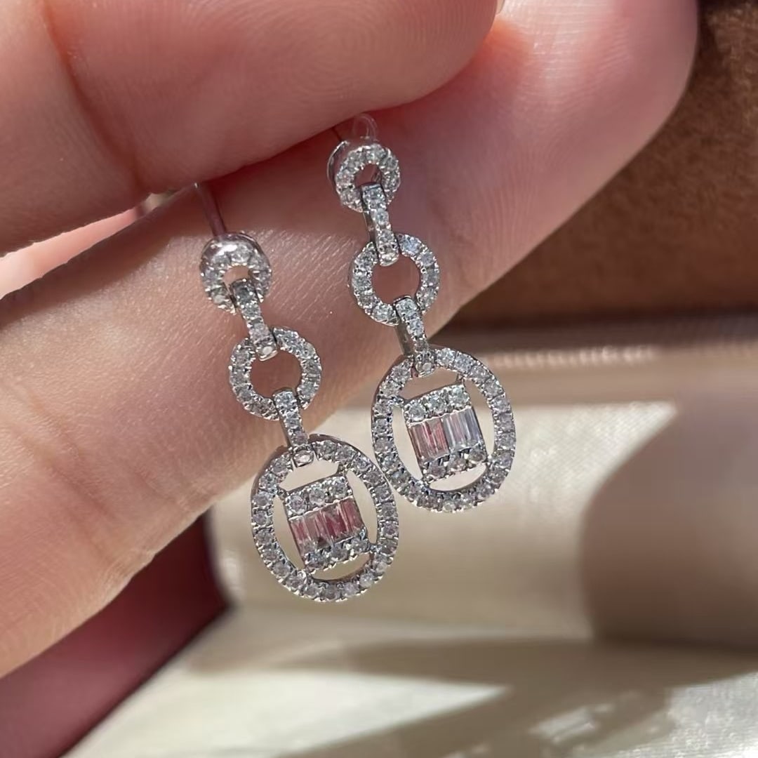 14k Gold 0.36 Ct Natural H Diamond Earrings: Ref:231018226 // gold content:14k gold // main gemstone:diamond // shape:multiply // carat weight:0. 36ct // clarity grade:vs-si // color:h // treatment:natural // Low Estimate: 2300 Condition: New