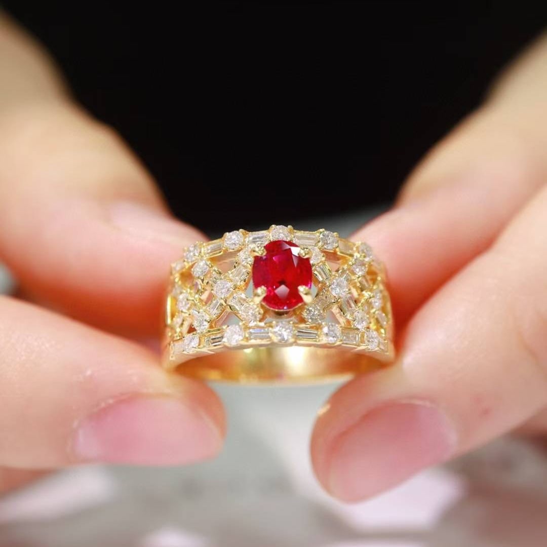 14k Gold 1.53 Ctw Natural Ruby & Diamond Ring: Ref:231018251 // gold content:14k gold // ring size:7. 25us // // main gemstone:ruby // shape:oval // carat weight:0. 73ct // color:pigeonblood red // treatment:natural // // adjacent gemstone 2 : dia