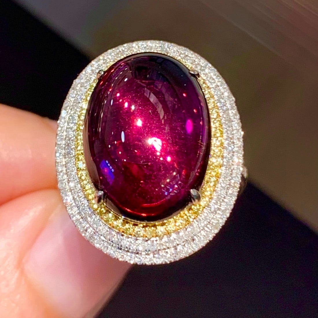 14k Gold 7.2 Ct Natural Tourmaline & Diamond Ring: Ref:231018258 // gold content:14k gold // ring size:7. 25us // // main gemstone:tourmaline // shape:oval // carat weight:7. 2ct // color:red // treatment:natural // // adjacent gemstone 2 : diamond //