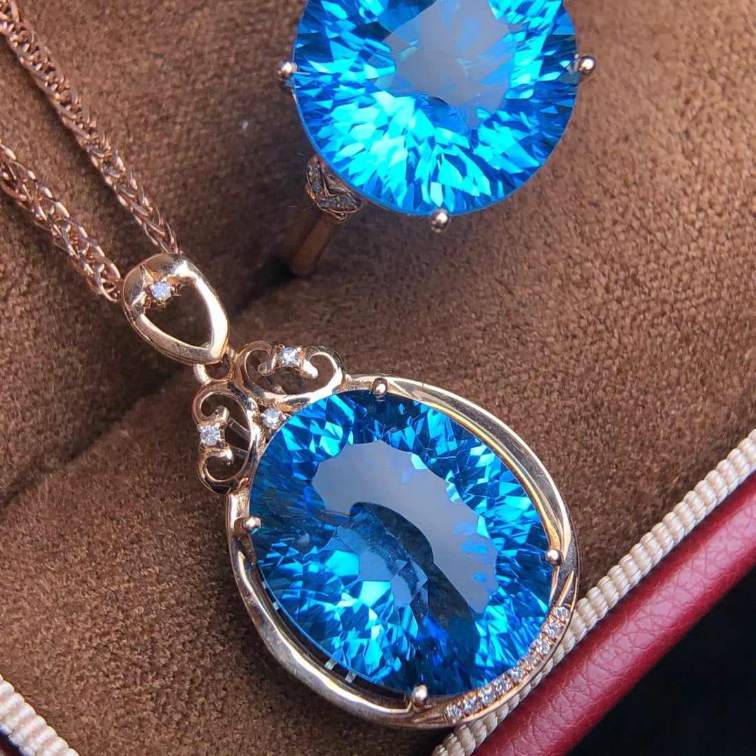 14k Gold 24.90 Ct Natural Topaz & Diamond Jewelry Set - 3
