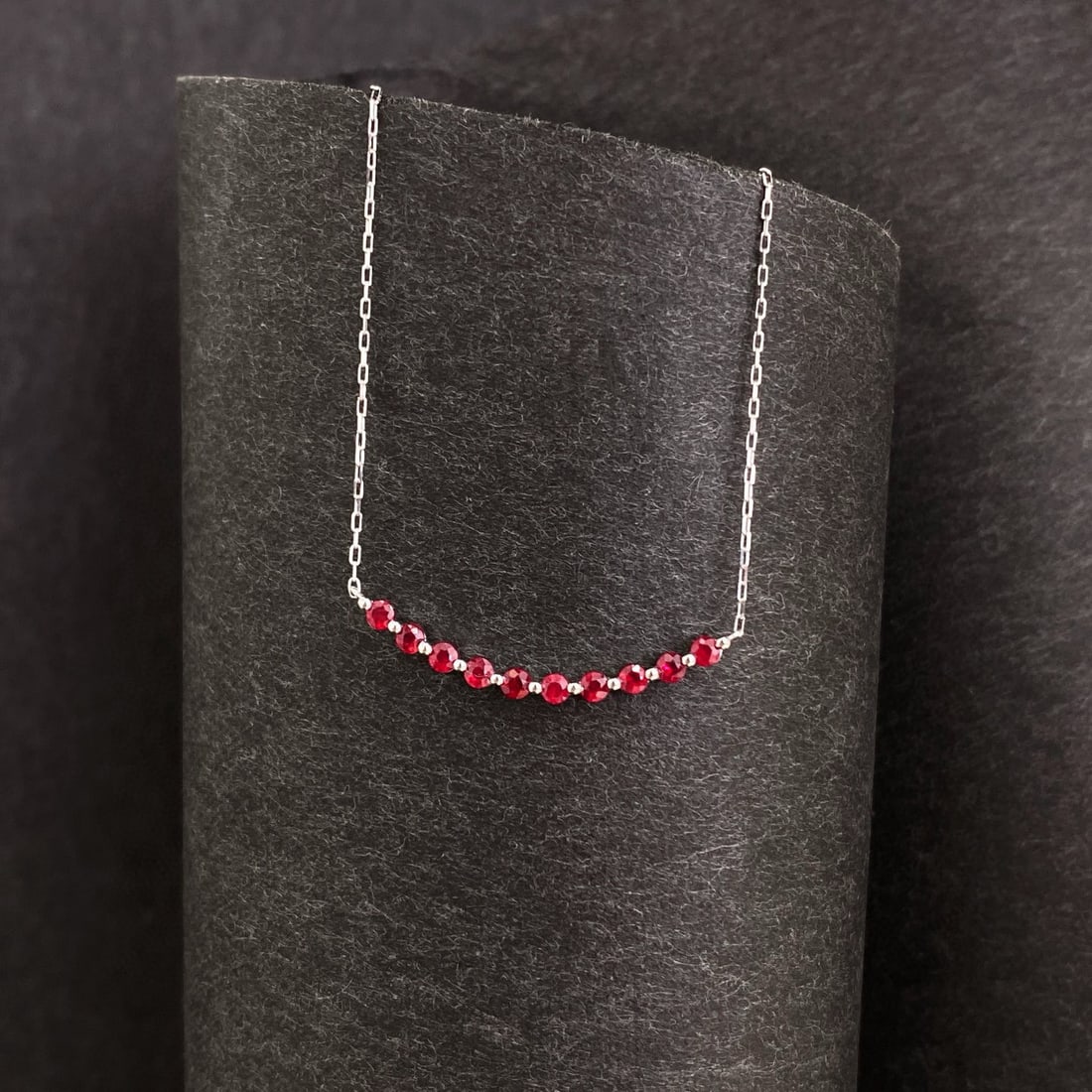 14k Gold 0.38 Ct Natural Ruby Necklace: Ref:231018280 // gold content:14k gold // main gemstone:ruby // shape:round // carat weight:0. 38ct // color:red // treatment:natural // cut grade:g // Low Estimate: 1400 High Estimate: 2100
