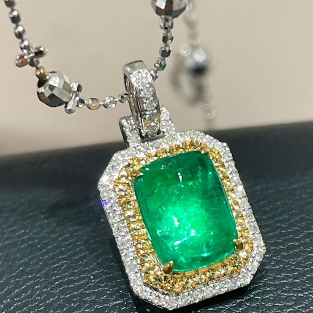 14k Gold 1.3 Ct Vivid Green Natural Emerald & Diamond Pendant( Without Chain ) - 3