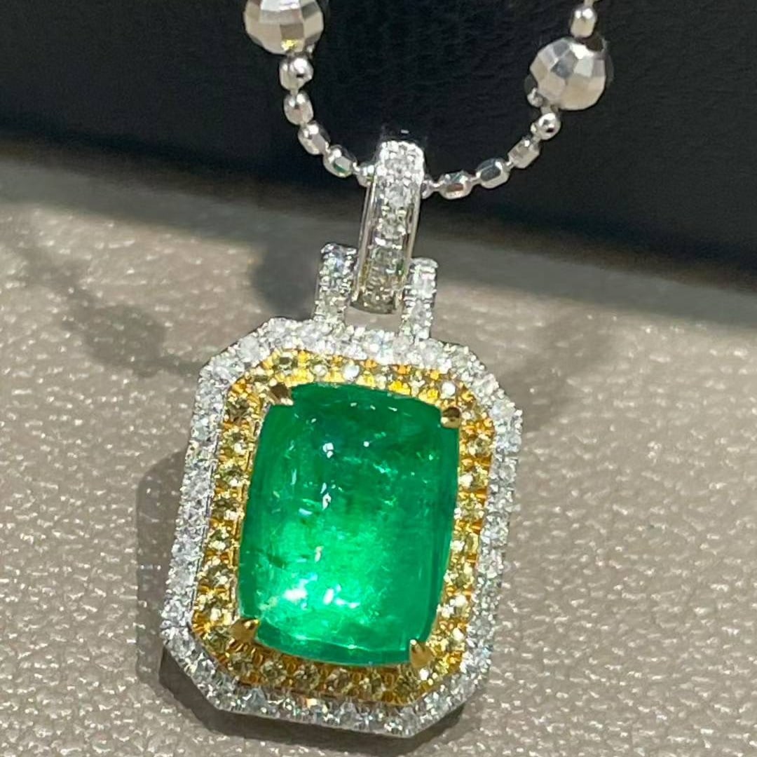 14k Gold 1.3 Ct Vivid Green Natural Emerald & Diamond Pendant( Without Chain ) - 4