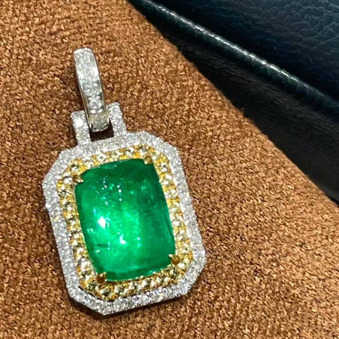 14k Gold 1.3 Ct Vivid Green Natural Emerald & Diamond Pendant( Without Chain ) - 5