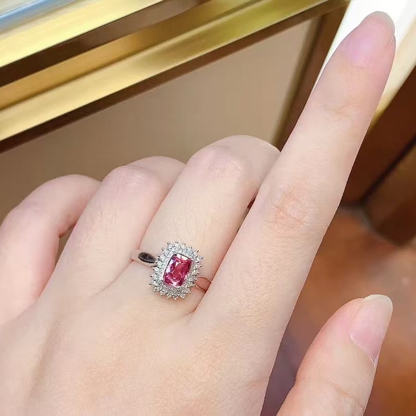 14k Gold 1.07 Ct Natural Padparadscha Sapphire & Diamond Ring - 4