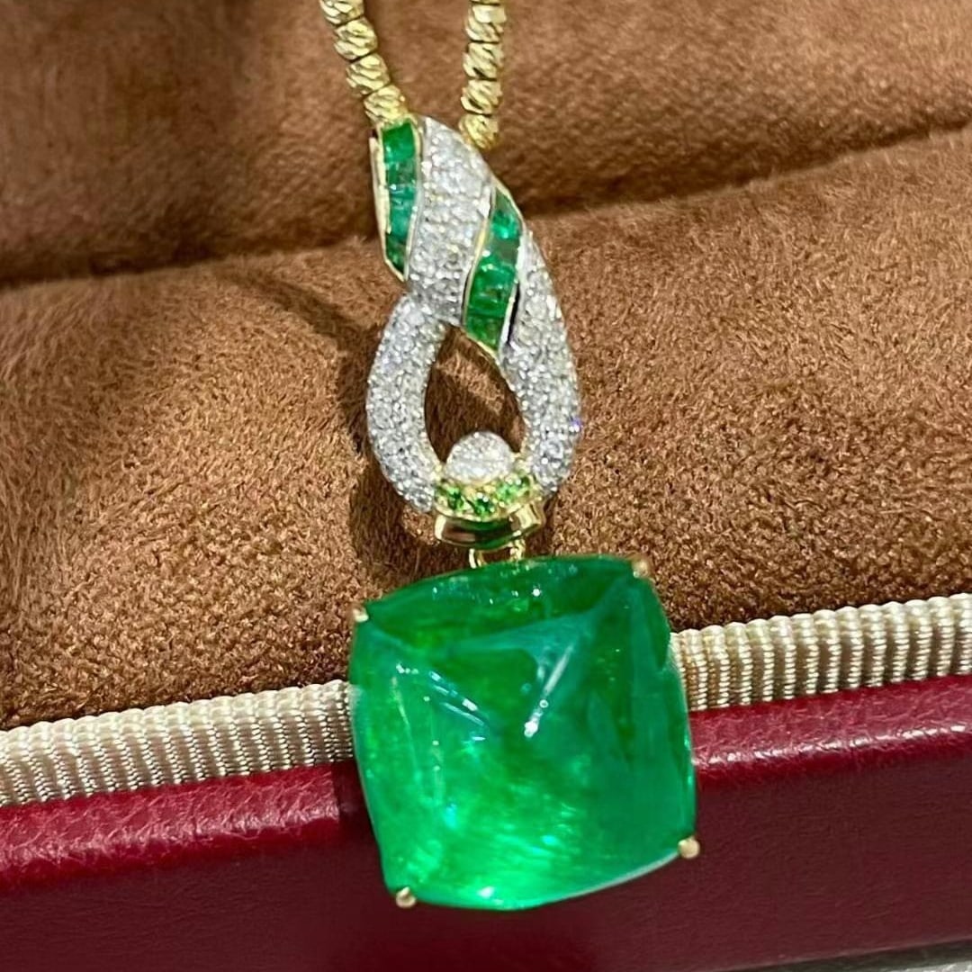 14k Gold 8.78 Ct Vivid Green Natural Emerald & Diamond Pendant( Without Chain ) - 4