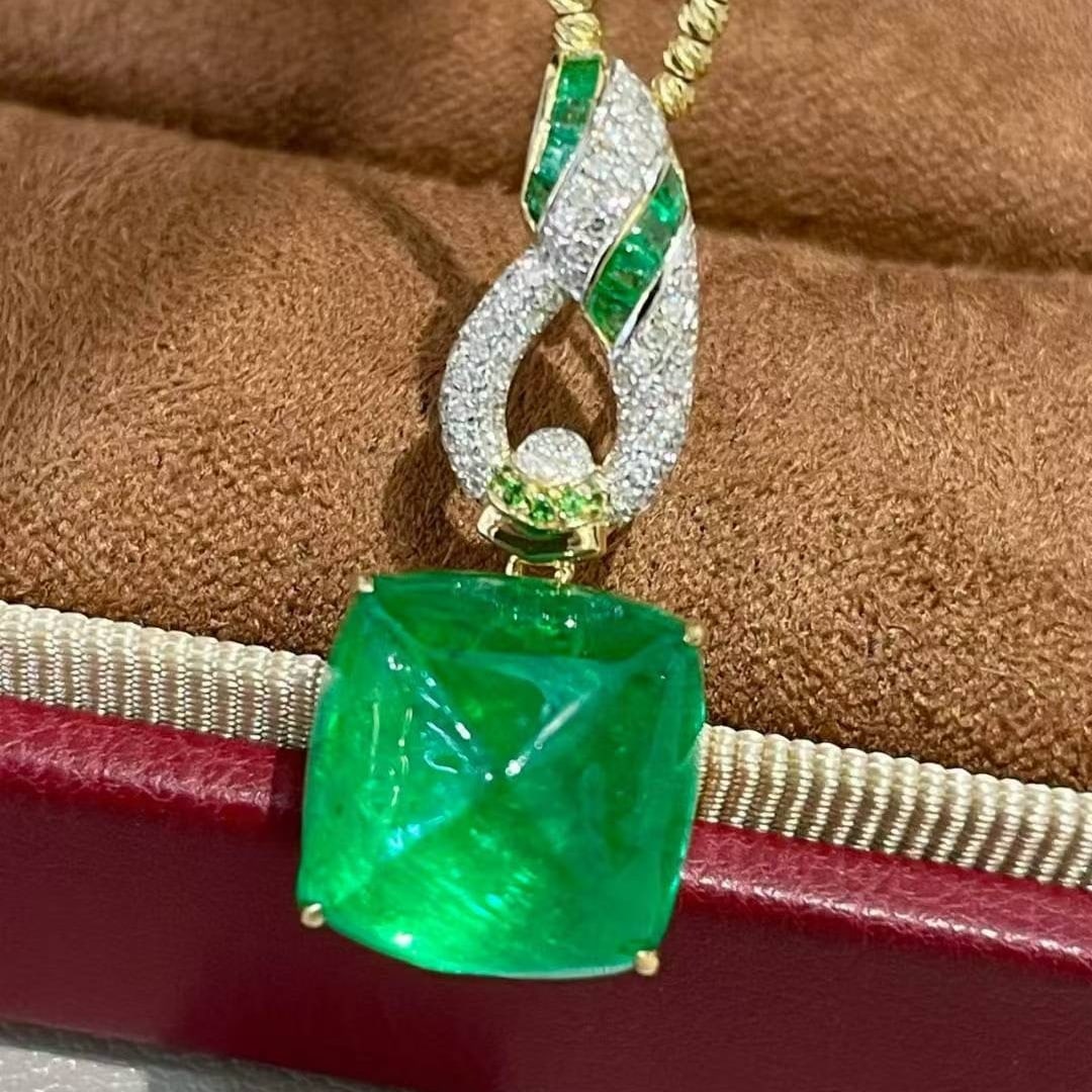 14k Gold 8.78 Ct Vivid Green Natural Emerald & Diamond Pendant( Without Chain ) - 5