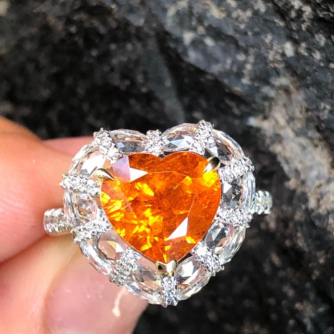 14k Gold 4.43 Ctw Natural Spessartine & Sapphire Ring: Ref:231018323 // gold content:14k gold // ring size:7. 25us // // main gemstone:spessartine // shape:heart // carat weight:2. 75ct // color:orange // treatment:natural // // adjacent gemstone 2 :