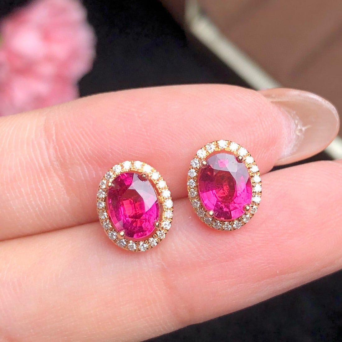 14k Gold 2 Ct Natural Tourmaline & Diamond Earrings: Ref:231018325 // gold content:14k gold // main gemstone:tourmaline // shape:oval // carat weight:2ct // color:red // treatment:natural // // adjacent gemstone 2 : diamond // number of stones:40 //
