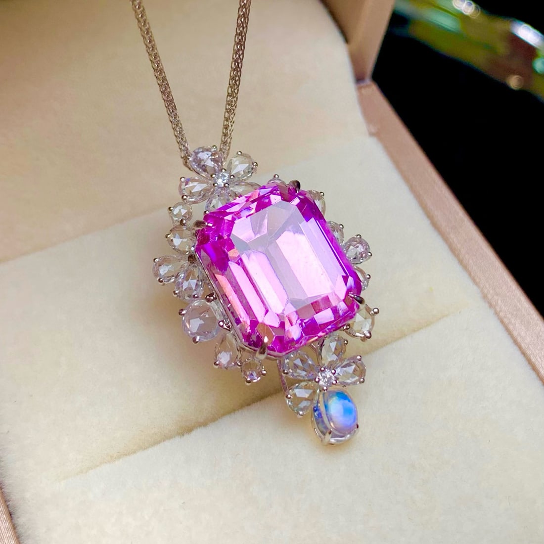14k Gold 11.2 Ct Natural Kunzite & Sapphire & Diamond Pendant( Without Chain ) - 2