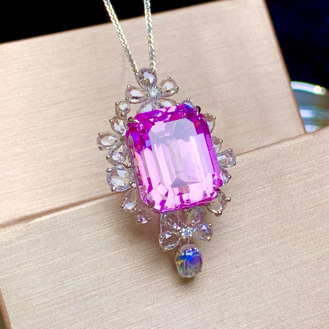 14k Gold 11.2 Ct Natural Kunzite & Sapphire & Diamond Pendant( Without Chain ) - 4