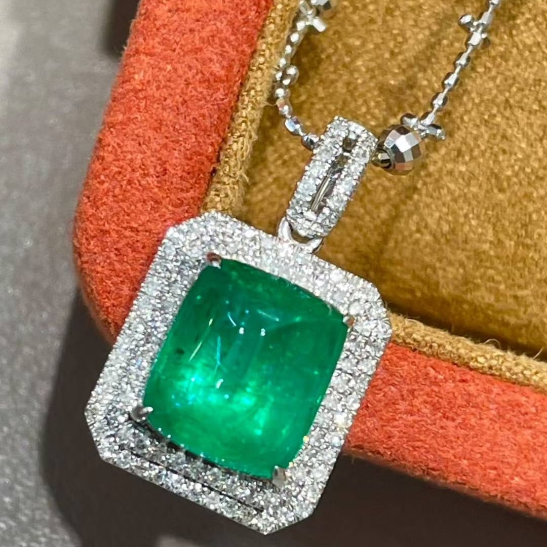 14k Gold 2.8 Ct Vivid Green Natural Emerald & Diamond Pendant( Without Chain ) - 6