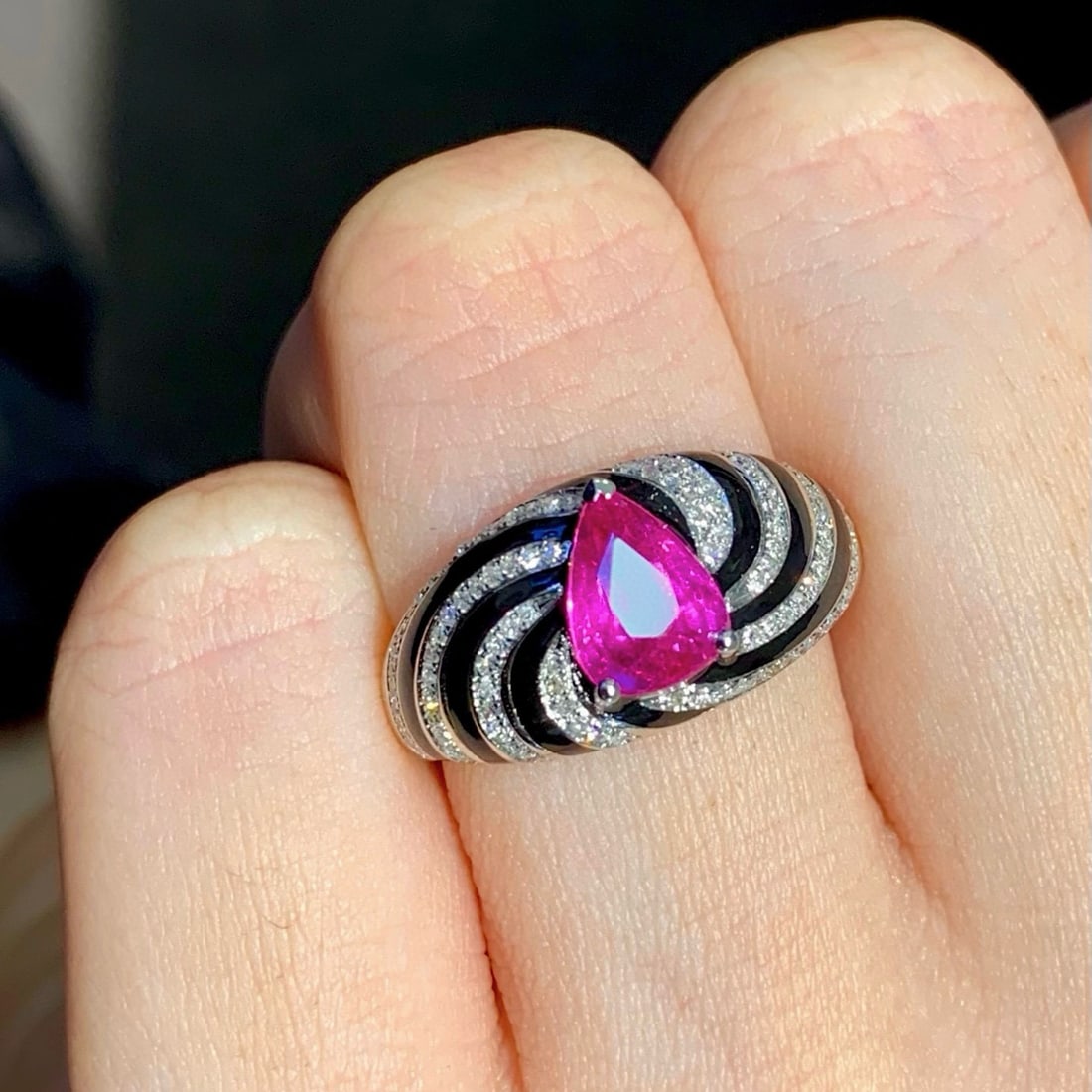 14k Gold 1.45 Ct Natural Ruby & Diamond Ring - 5