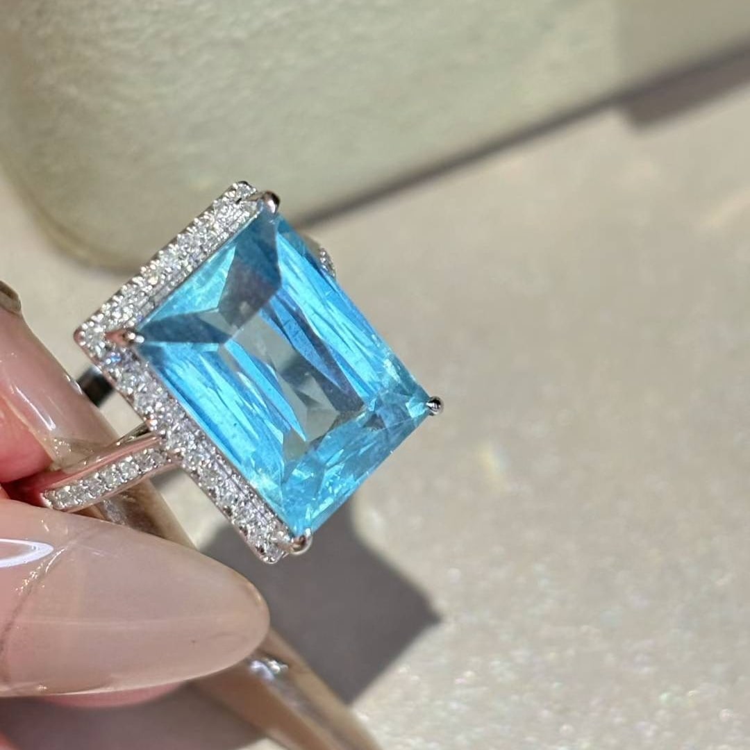 14k Gold 6.37 Ct Natural Aquamarine & Diamond Ring - 3
