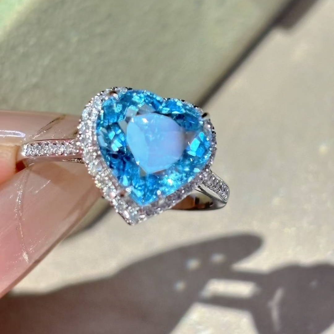 14k Gold 2.75 Ct Natural Aquamarine & Diamond Ring - 4