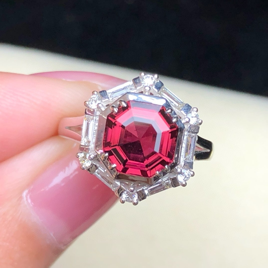 14k Gold 2.37 Ctw Natural Tourmaline & Diamond Ring: Ref:231018383 // gold content:14k gold // ring size:7. 25us // // main gemstone:tourmaline // shape:octagonal // carat weight:2. 25ct // color:red // treatment:natural // // adjacent gemstone 2 :