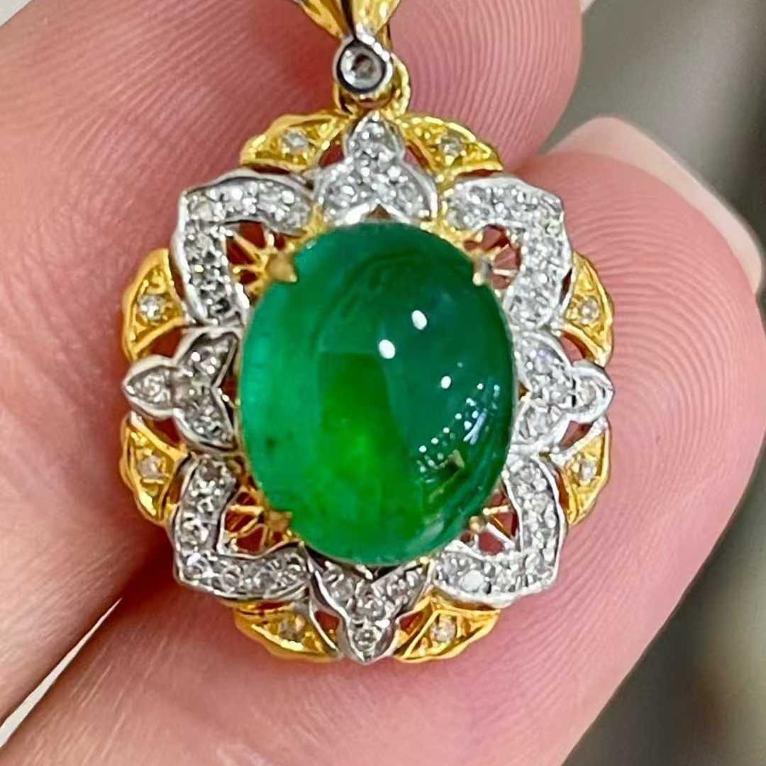 14k Gold 2 Ct Vivid Green Natural Emerald & Diamond Pendant( Without Chain ) - 3
