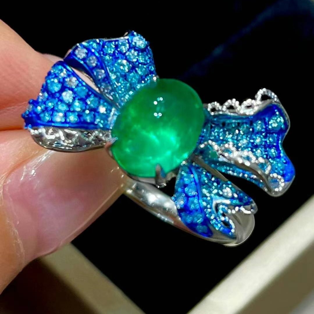 14k Gold 2 Ct Vivid Green Natural Emerald & Diamond Ring - 3