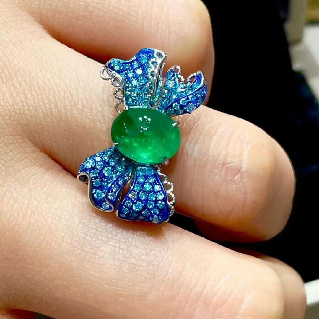 14k Gold 2 Ct Vivid Green Natural Emerald & Diamond Ring - 6
