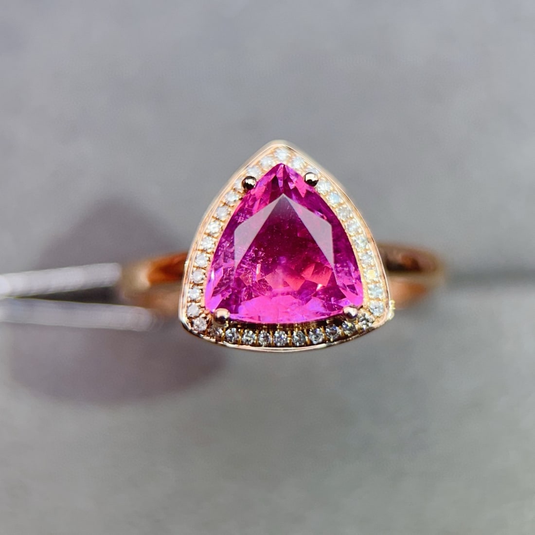 14k Gold 2.06 Ctw Natural Tourmaline & Diamond Ring: Ref:231018411 // gold content:14k gold // ring size:7. 25us // // main gemstone:tourmaline // shape:triangle // carat weight:1. 96ct // color:pink // treatment:natural // // adjacent gemstone 2 :