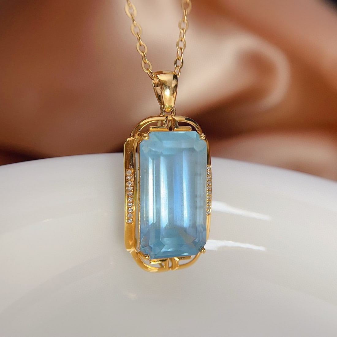 14k Gold 12.75 Ct Natural Aquamarine & Diamond Pendant( Without Chain ) - 6