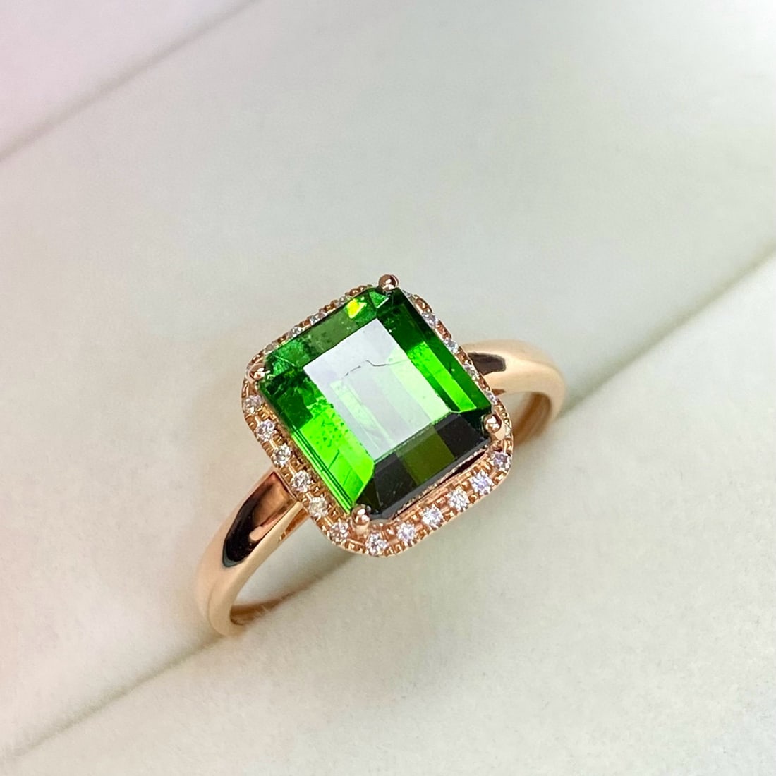 14k Gold 2.56 Ct Natural Tourmaline & Moissanite Ring: Ref:231019024 // gold content:14k gold // ring size:7. 25us // // main gemstone:tourmaline // shape:octagonal // carat weight:2. 56ct // color:green // treatment:natural // // adjacent gemstone 2 :