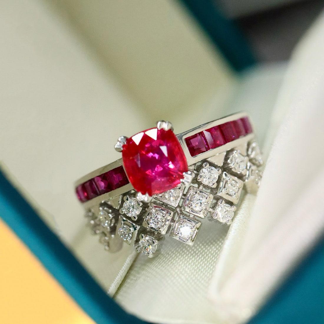 14k Gold 1.80 Ctw Natural Ruby & Ruby Ring - 6